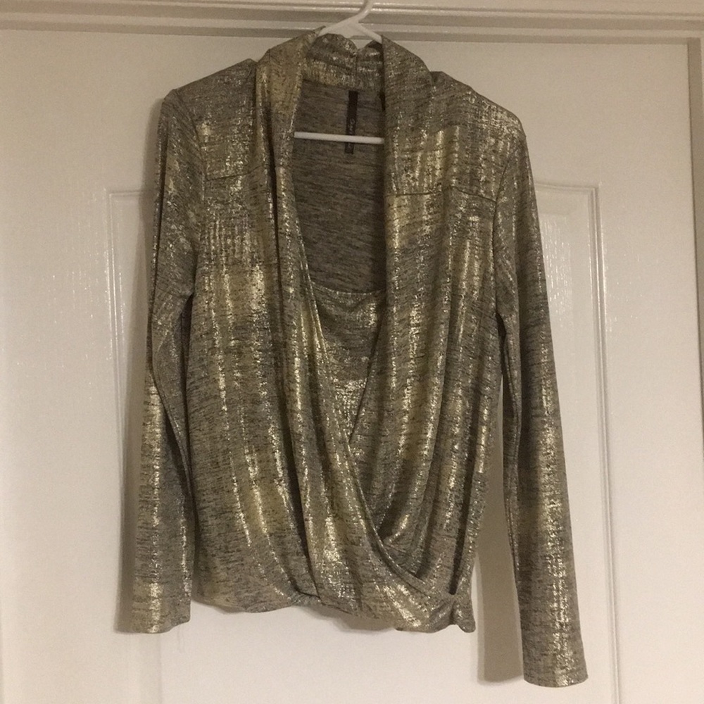 Skye’s the Limit metallic gold shirt